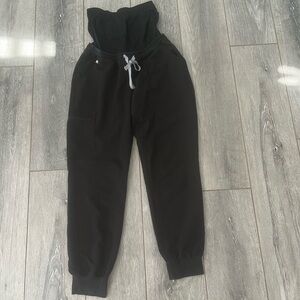 Figs maternity scrub pants
